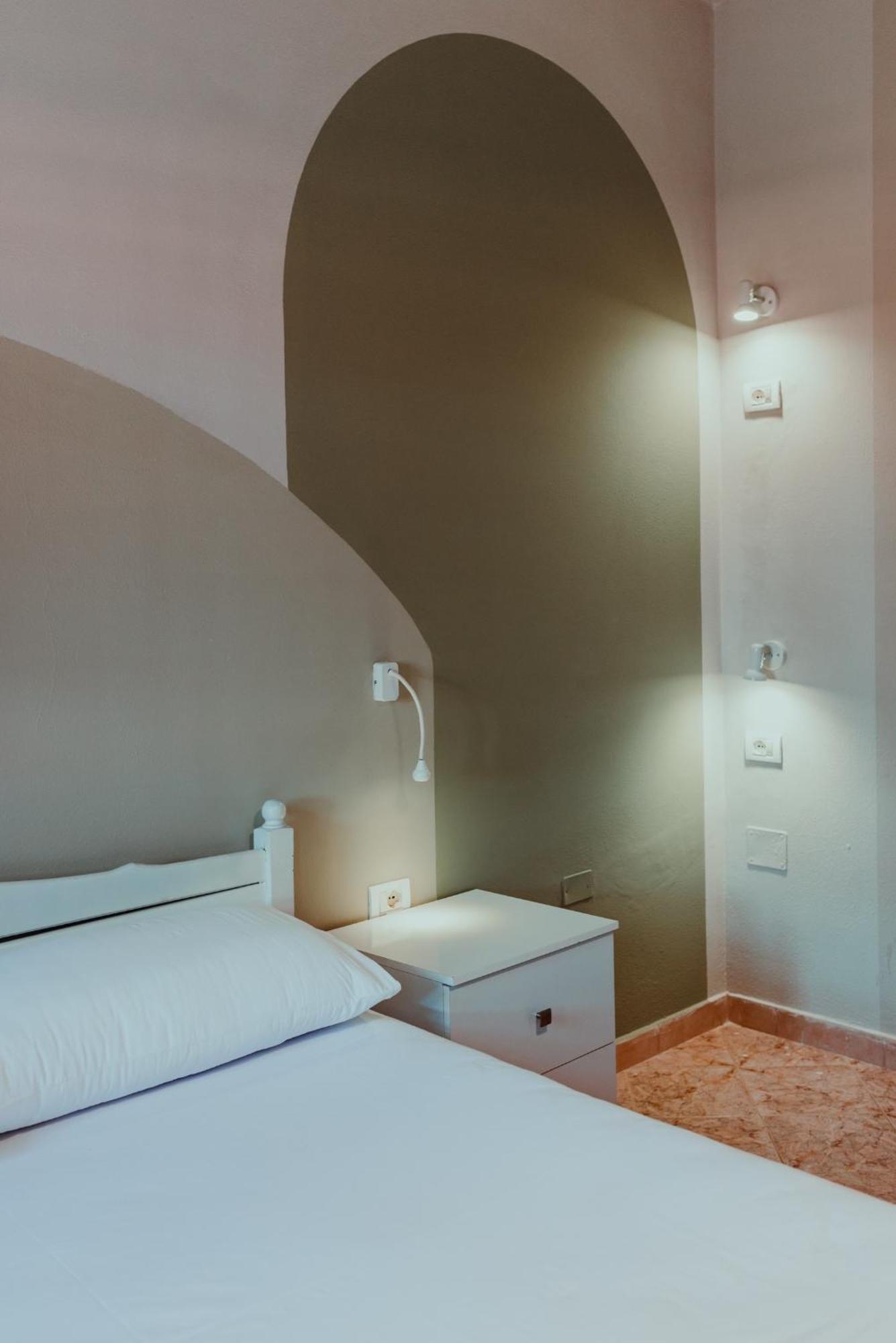 Bed Station Hostel & Bar Shkodra Kültér fotó